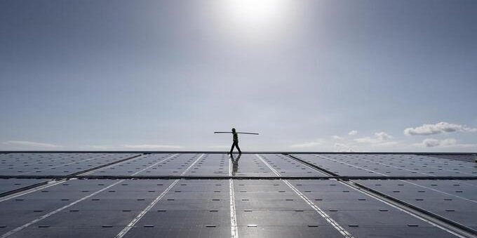 L'energia solare supera il 10% della produzione elettrica: i dati sorprendenti di Ember