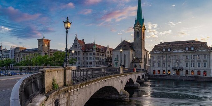 Imposizione minima dell'OCSE e del G20. Ecco perché i soldi devono rimanere in Svizzera