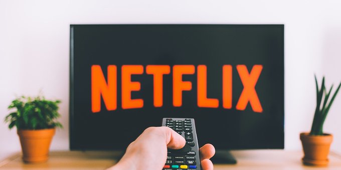 Un milione di utenti in meno: per Netflix l'incubo non ha fine. Ma le previsioni erano peggiori