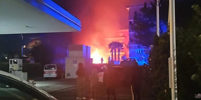 Arrestato in Ungheria un uomo ricercato per incendio intenzionale: trasferito in Ticino